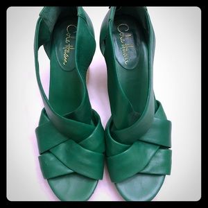 Cole Haan Strappy Sandal w/Nike Air Soft Insole